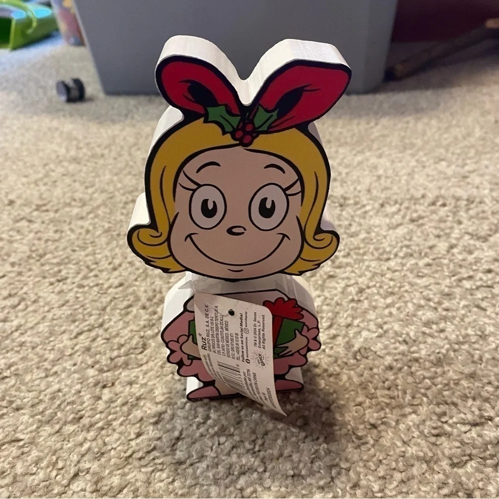 Grinch Cindy Lou Who Wood Bobble Head Christmas Decoration NEW Dr. Seuss